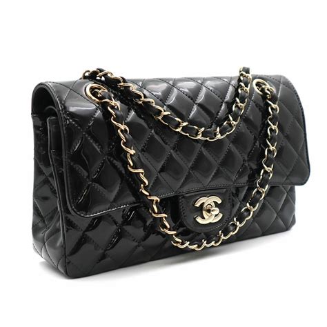 black handbag chanel